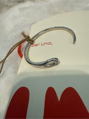 UNO de 50 Silver Open Cuff Bracelet with Clear Crystal Accent